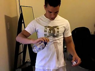 Webcam Hunk Cumming In Condom